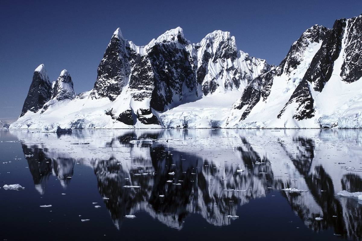 Antarctic Peninsula - Classic Antarctica