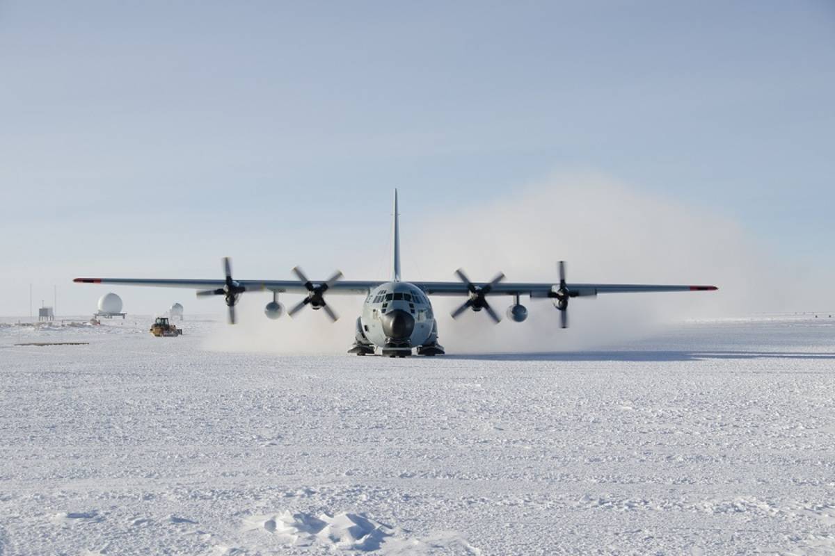 South Pole Overnight Land Based Camping Safari