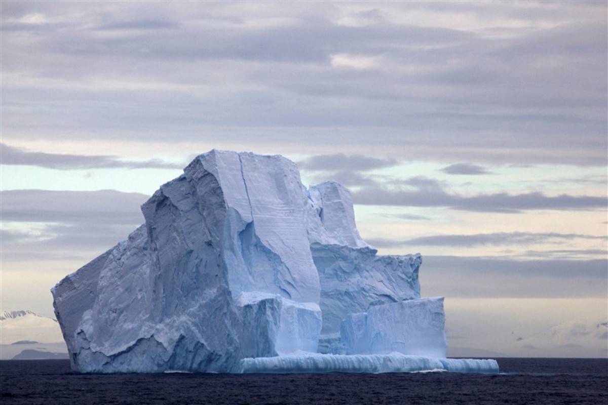 Across the Antarctic Circle Fly/Sail