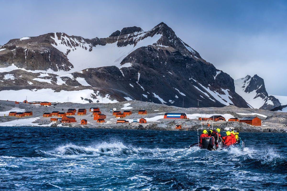 Fly the Drake & Cruise Antarctica